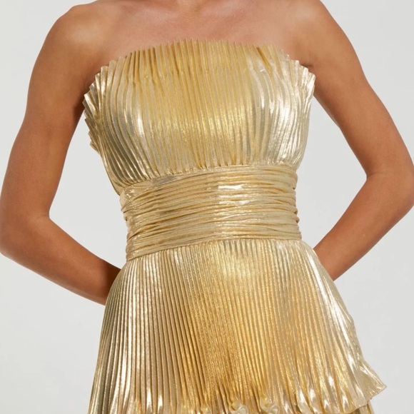 Mac Duggal Metallic Gold Strapless Tiered Pleated Gown - Picture 2 of 6